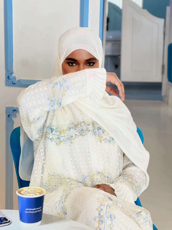 عباية لطيفة 3 - الصورة 2