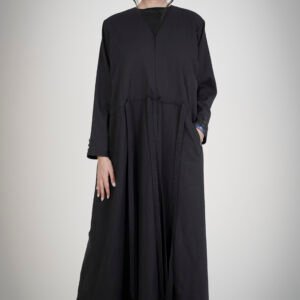 عبايه ساده سوداء